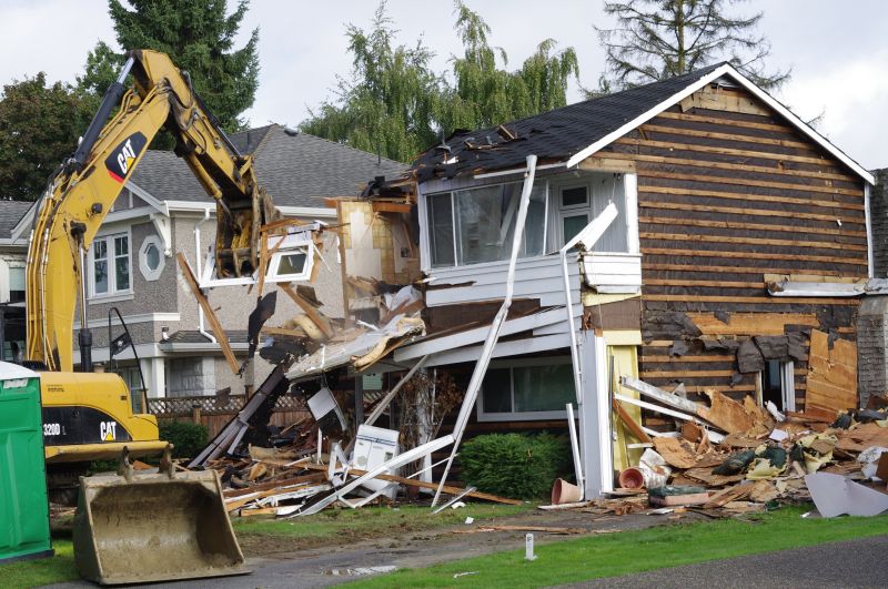 Cabin Demolition in South Houston, TX